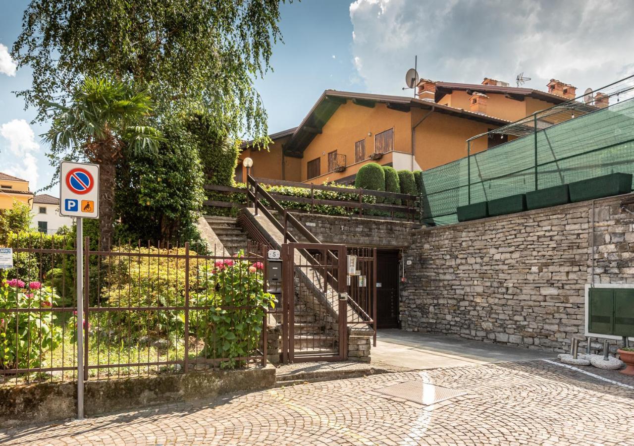 Terraced House On The Lakeside Of Gravedona - Larihome A04 Bagian luar foto